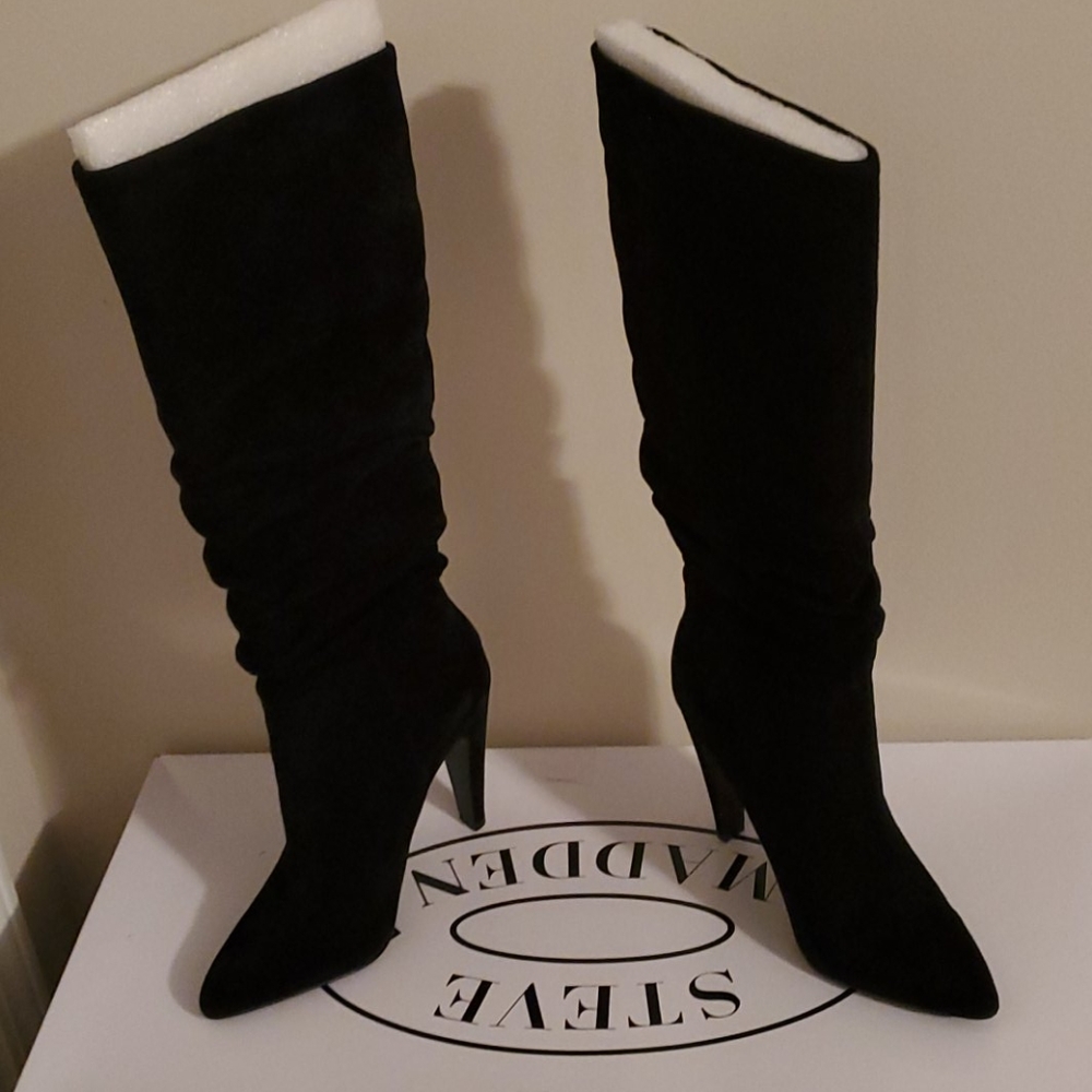 Steve Madden Carrie black suede boots